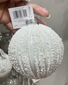 4" WHITE GLASS DECO BALL ORN
GASST