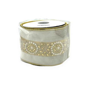 4"5YD Jewel trim in the center of ivory velvet