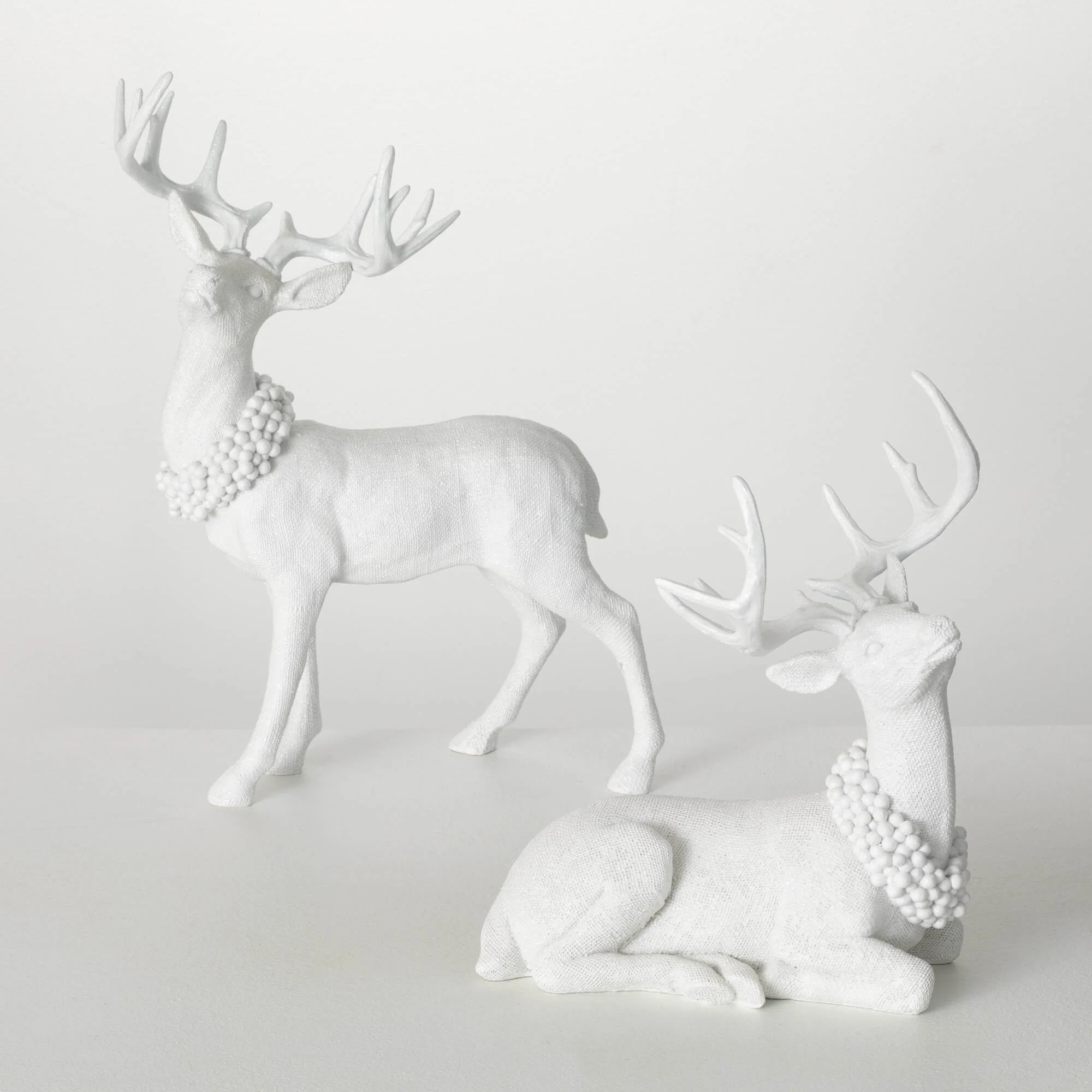 pr2929 FROSTED DEER FIGURINE SET